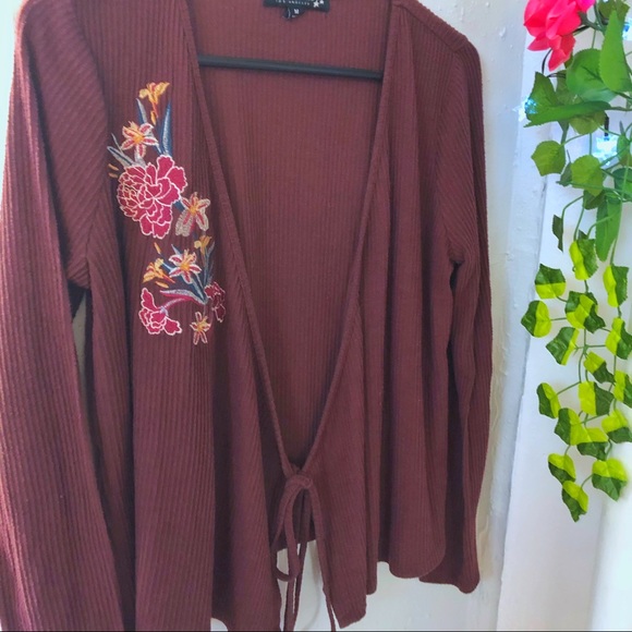 Floral Embroidered Ribbed Cardigan - Picture 2 of 4